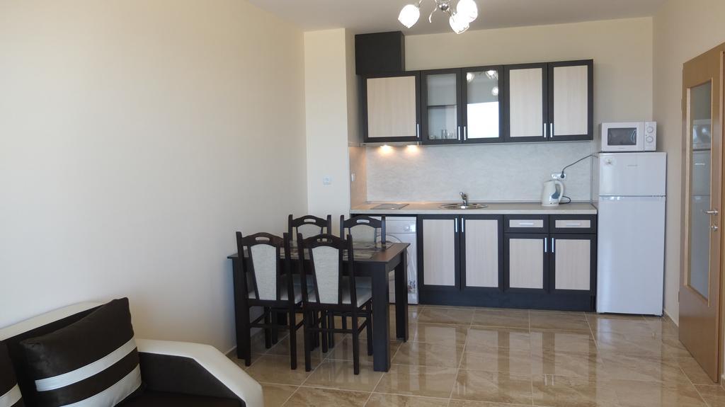 Golden Sea View Apartments Pomorie Exterior foto
