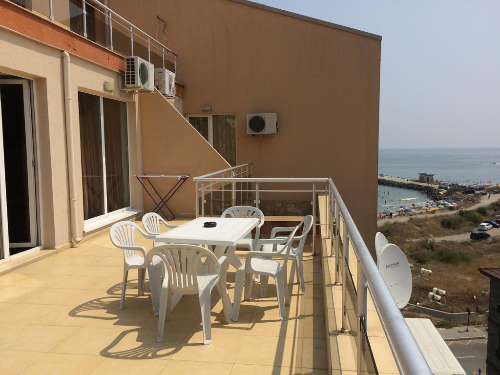 Golden Sea View Apartments Pomorie Exterior foto